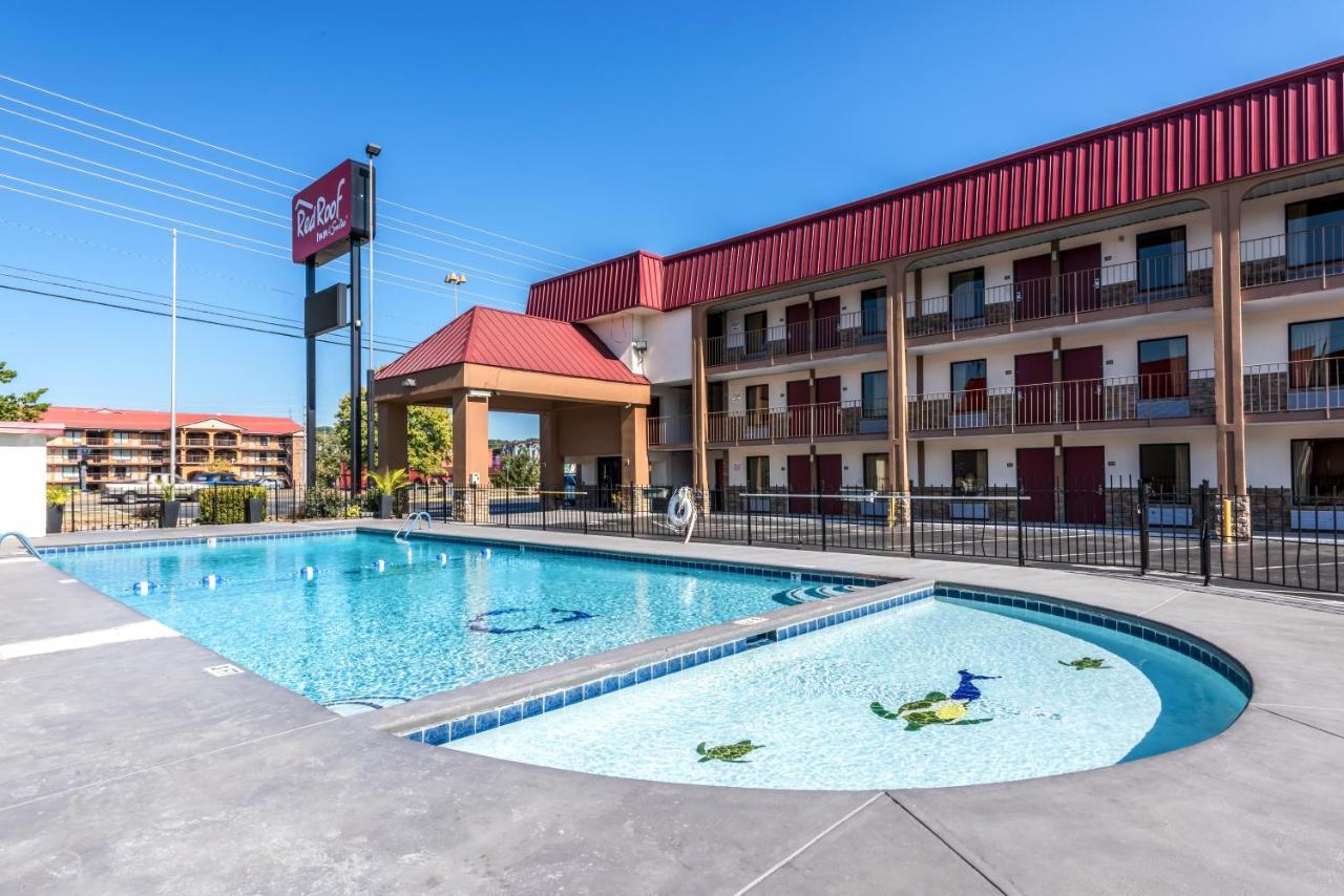 Red Roof Inn & Suites Pigeon Forge Parkway Exterior foto