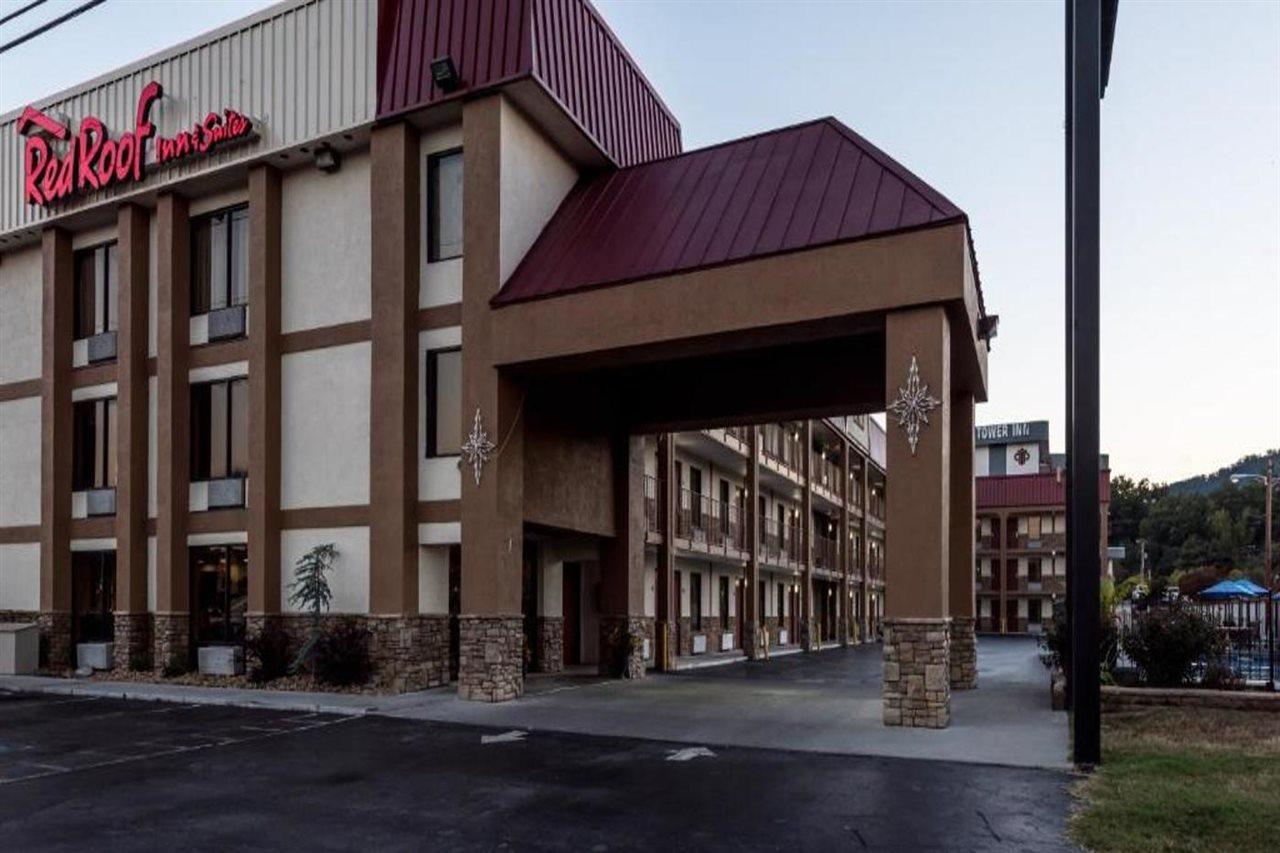 Red Roof Inn & Suites Pigeon Forge Parkway Exterior foto