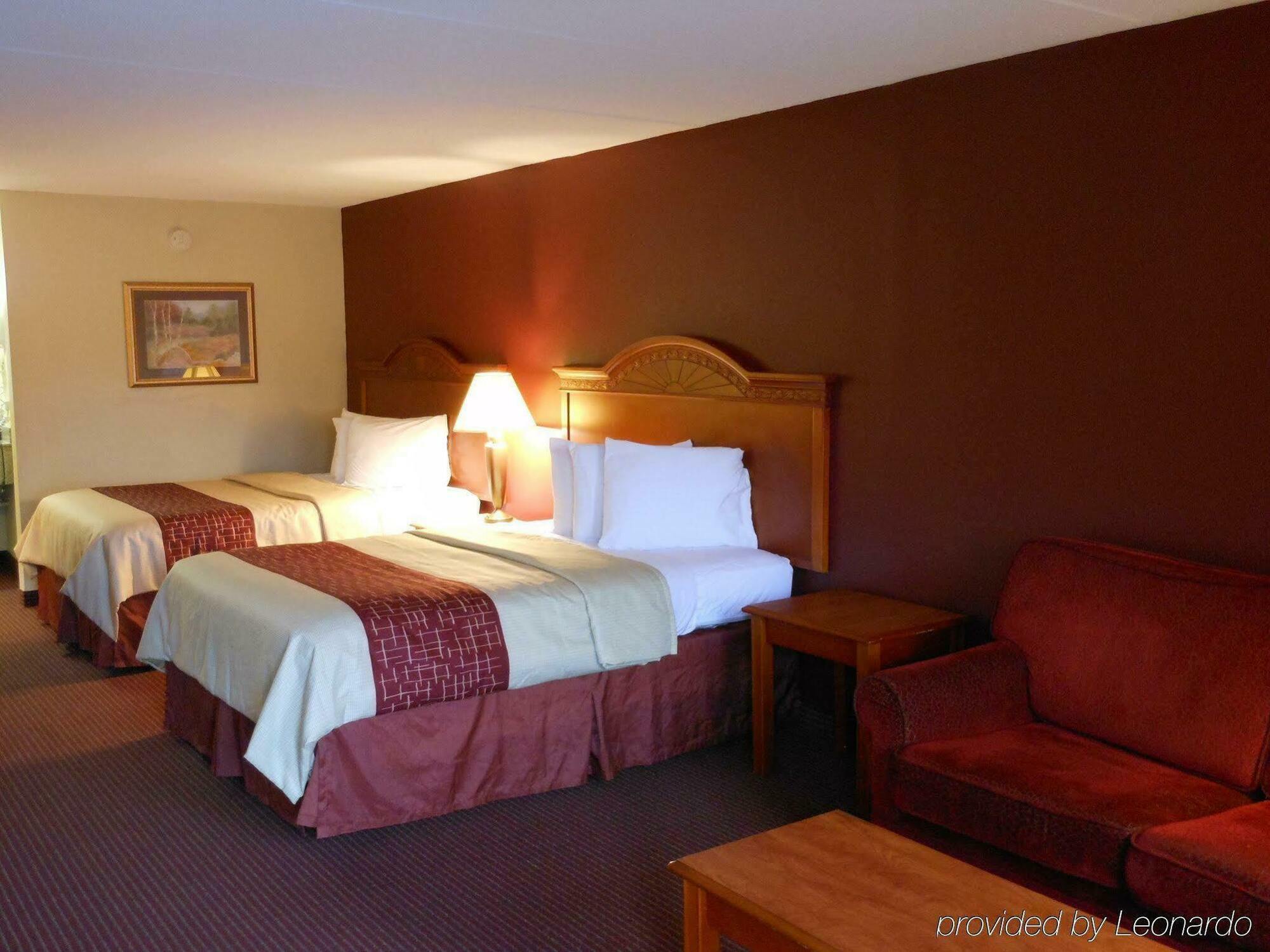Red Roof Inn & Suites Pigeon Forge Parkway Exterior foto