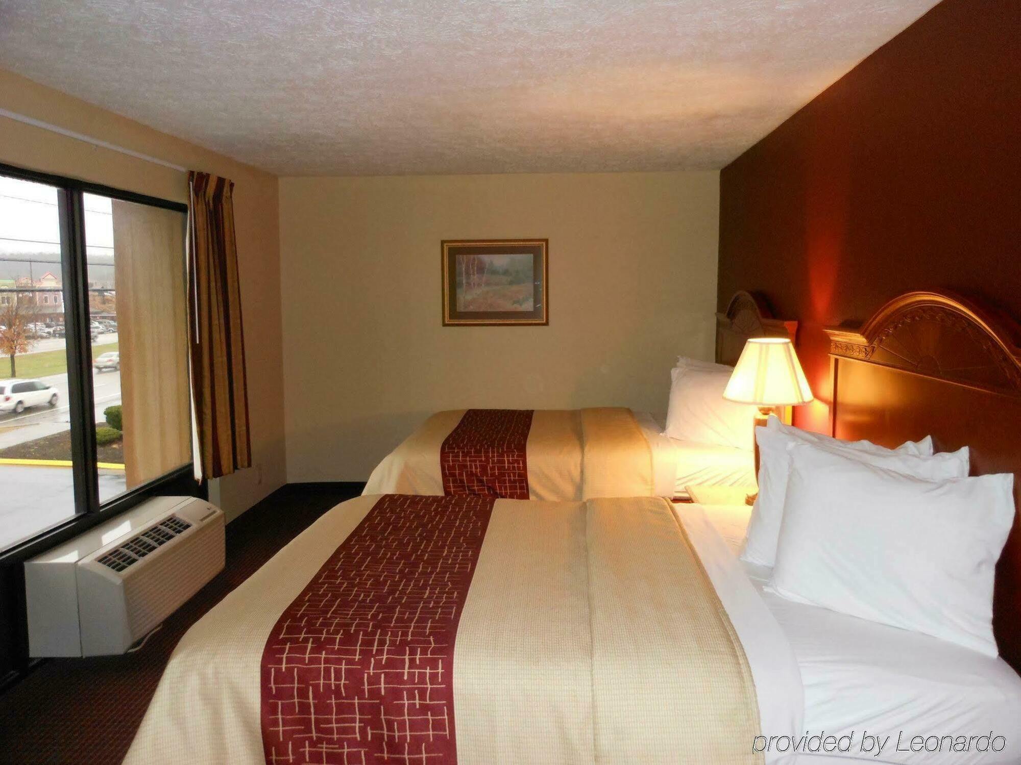 Red Roof Inn & Suites Pigeon Forge Parkway Exterior foto